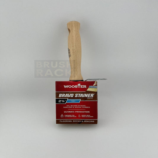 Wooster Bravo Stainer Bristle Brush