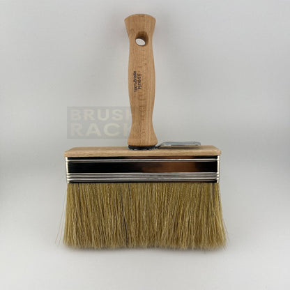 Wooster Bravo Stainer Bristle Brush